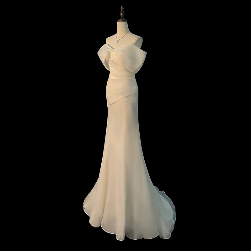 Vestido de Noiva de Cetim com  - Photography Natural Lighting Basics avaliação e preço